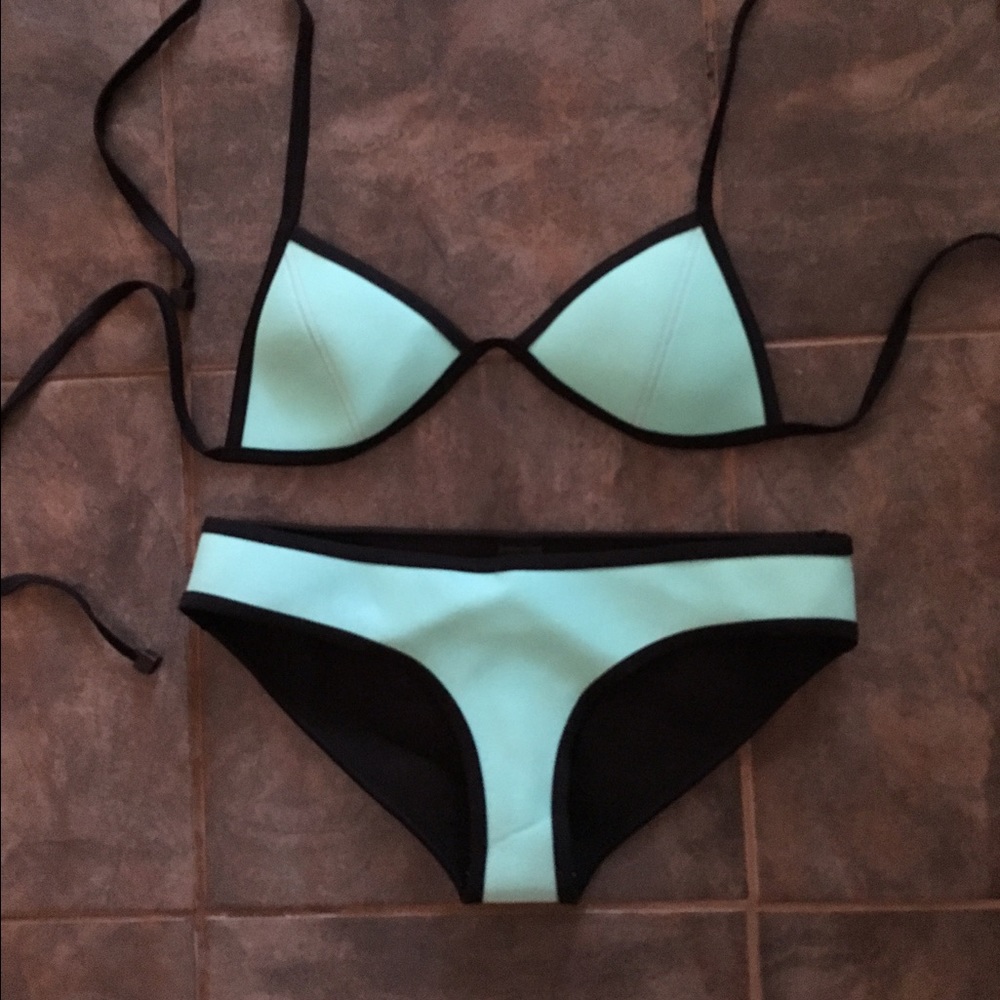AUTHENTIC TRIANGL BIKINI🌊